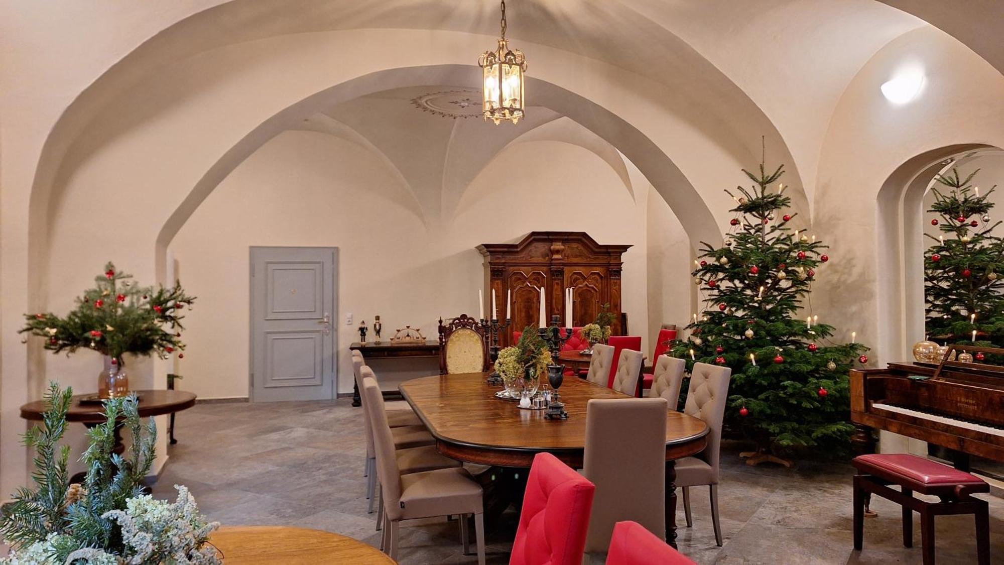 Stadtpalais Koenigssuite Maximal 2 Personen Und 1 Kleinkind 包岑 外观 照片