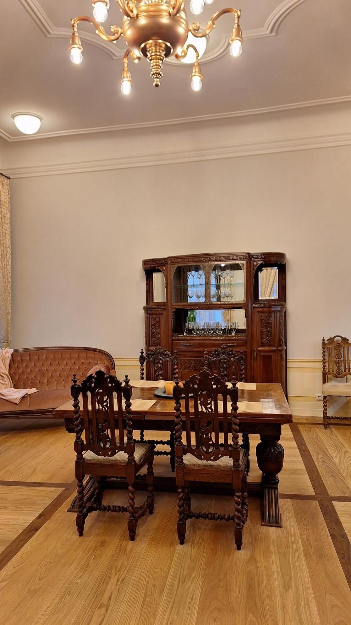 Stadtpalais Koenigssuite Maximal 2 Personen Und 1 Kleinkind 包岑 外观 照片