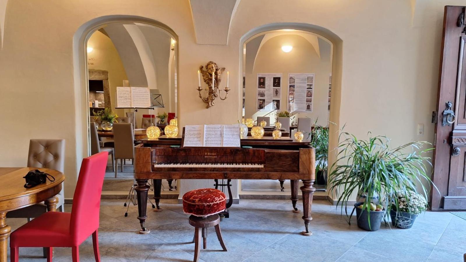 Stadtpalais Koenigssuite Maximal 2 Personen Und 1 Kleinkind 包岑 外观 照片