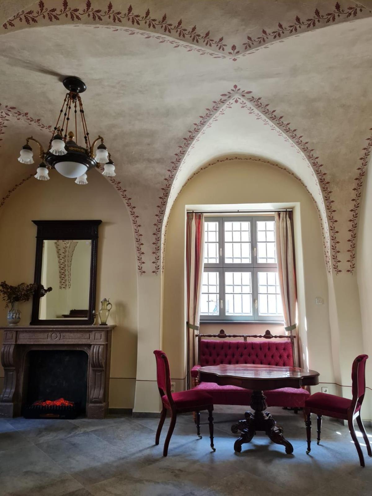 Stadtpalais Koenigssuite Maximal 2 Personen Und 1 Kleinkind 包岑 外观 照片